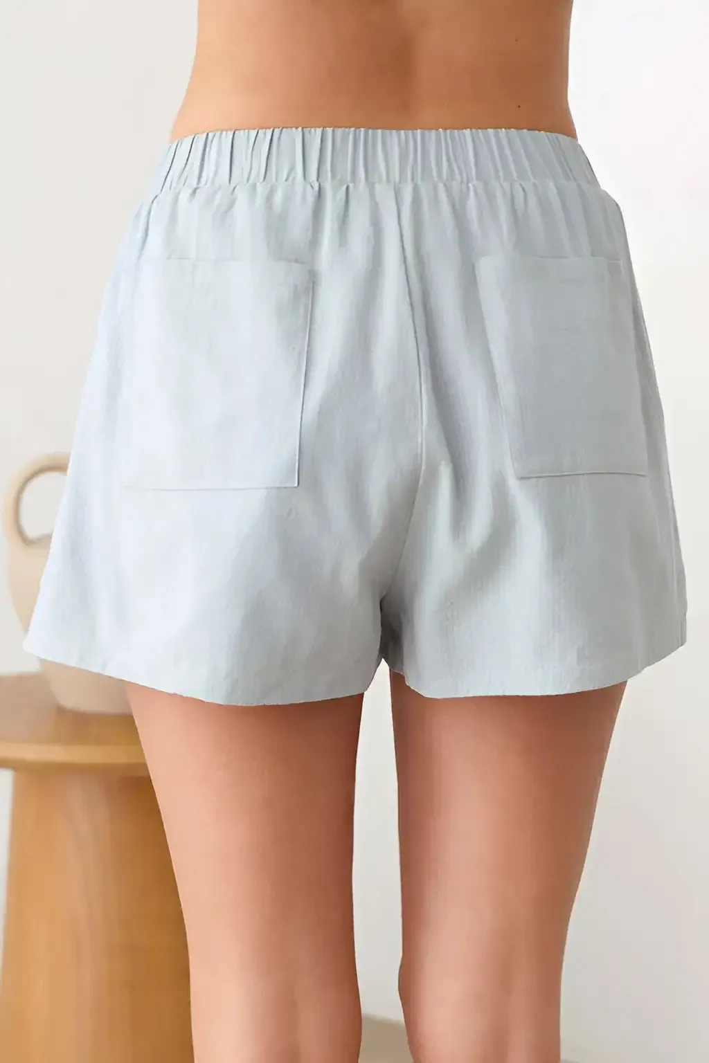 STRIPE PATTERN ELASTIC WAIST LINE SHORT