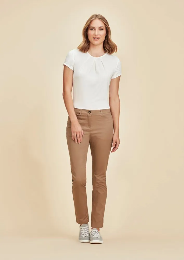 Woman's Slim Leg Stretch Chino Pant